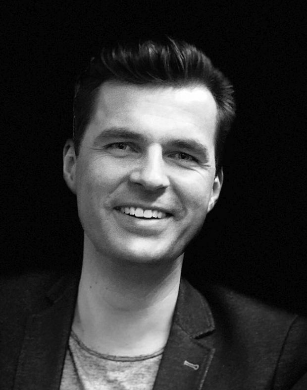 Dr. Tobias Lange
