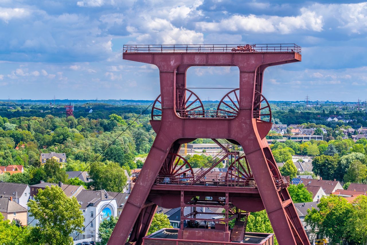 Turm der Zeche Zollverein in Essen Turm der Zeche Zollverein in Essen