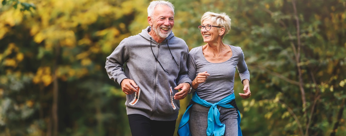Mann und Frau beim Joggen